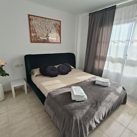 Apartamento Familiar Arcoiris Primera Linea De La Playa Callao Salvaje Exteriör bild